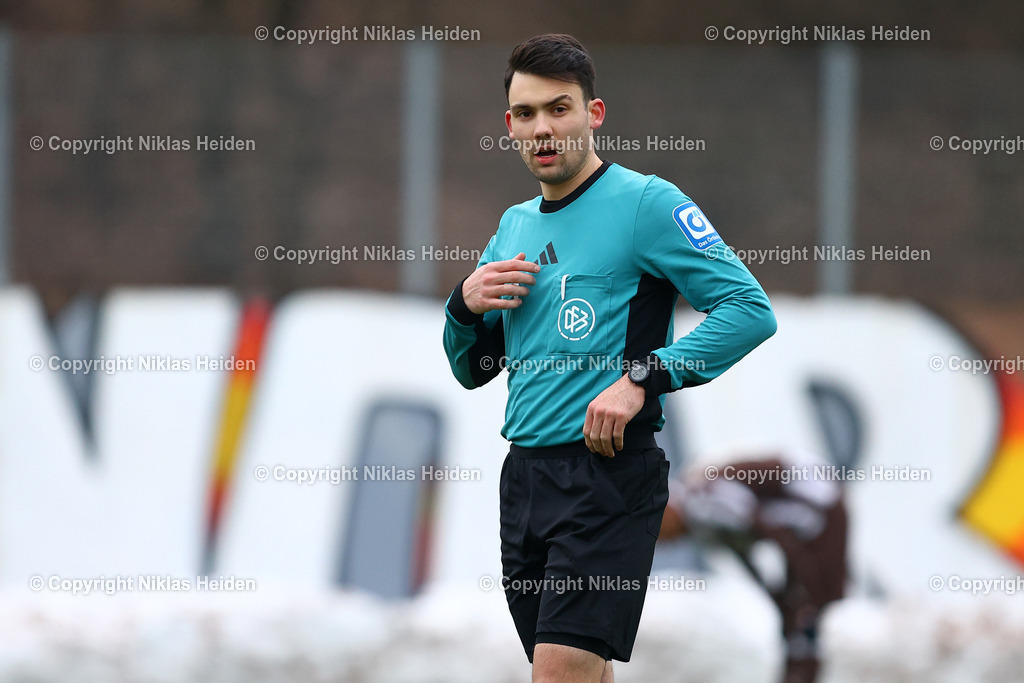 NH_FCStPauliU23_FCEddersheim_Testspiel_24012026 | Gerhard Alexander Ludolph (Schiedsrichter)Fußball I Herren I Saison 2025-2026  I Testspiel I FC St. Pauli U23 - FC Eddersheim I 24.01.2026 I Sportplatz Brummerskamp