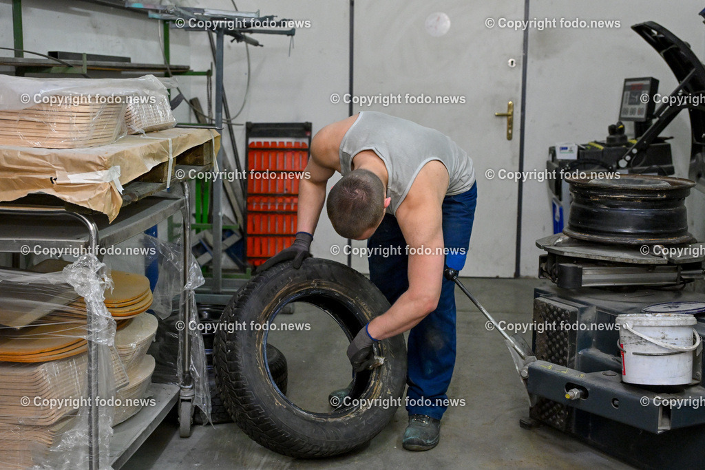 Justizanstalt Linz_ 29.04.2024_-76 | 29.04.2024, Linz, AUT, Justizanstalt, Justizwache, im Bild KFZ Werkstatt