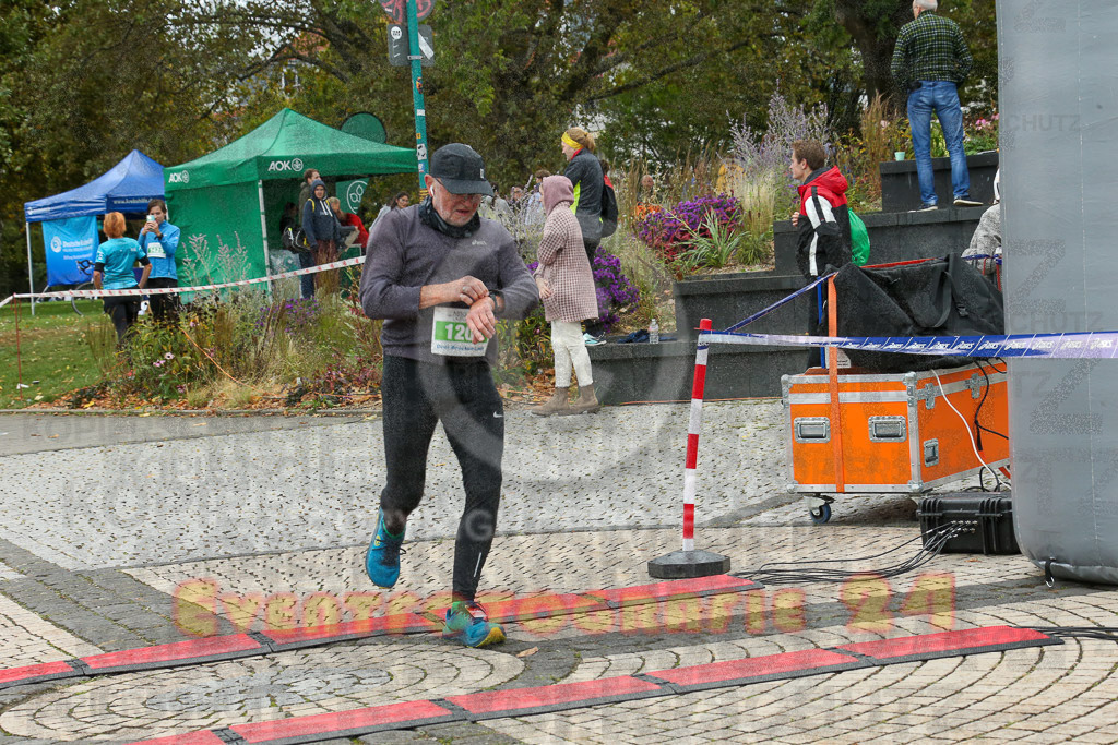 231015_1119_EX1_3813 | Sportfotografie im Rhein-Sieg Kreis, Köln, Bonn, NRW, Rheinland Pfalz, Hessen, etc. Unser Tätigkeitsfeld umfasst den Laufsport vom Volkslauf über den Marathon, Duathlon, Triathon bis zum Ultralauf wie Kölnpfad Ultra oder Schindertrail.