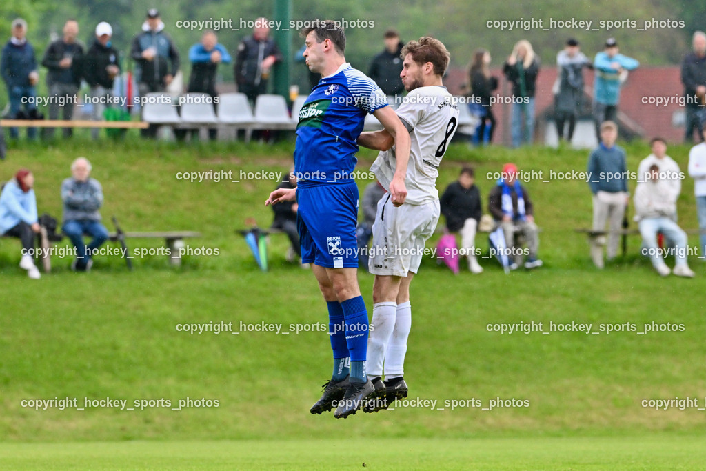 ASKÖ Köttmannsdorf vs. SV Dellach Gail | #17 Anton Ereiz Dellach Gail, #8 Daniel Perkonig Köttmannsdorf, ASKÖ Köttmannsdorf vs. SV Dellach Gail, ASKÖ Köttmannsdorf vs. SV Dellach Gail am 15.05.2024 in Köttmannsdorf (Sportplatz Köttmannsdorf), Austria, (Photo by Bernd Stefan)