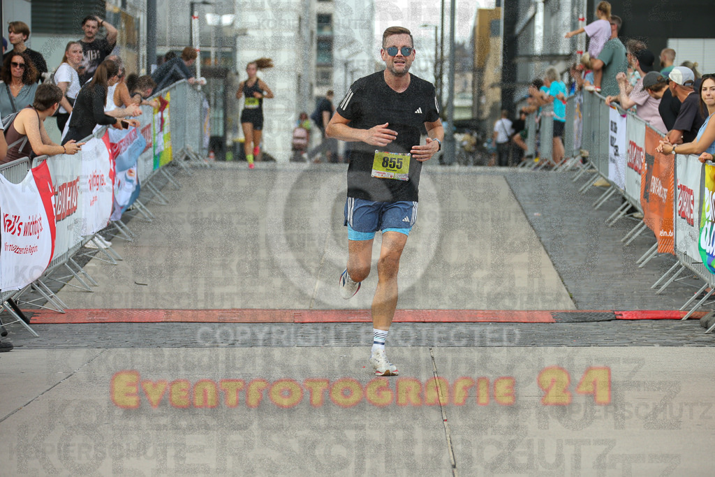 250920_1519_EX1_8862 | Sportfotografie im Rhein-Sieg Kreis, Köln, Bonn, NRW, Rheinland Pfalz, Hessen, etc. Unser Tätigkeitsfeld umfasst den Laufsport vom Volkslauf über den Marathon, Duathlon, Triathon bis zum Ultralauf wie Kölnpfad Ultra oder Schindertrail.