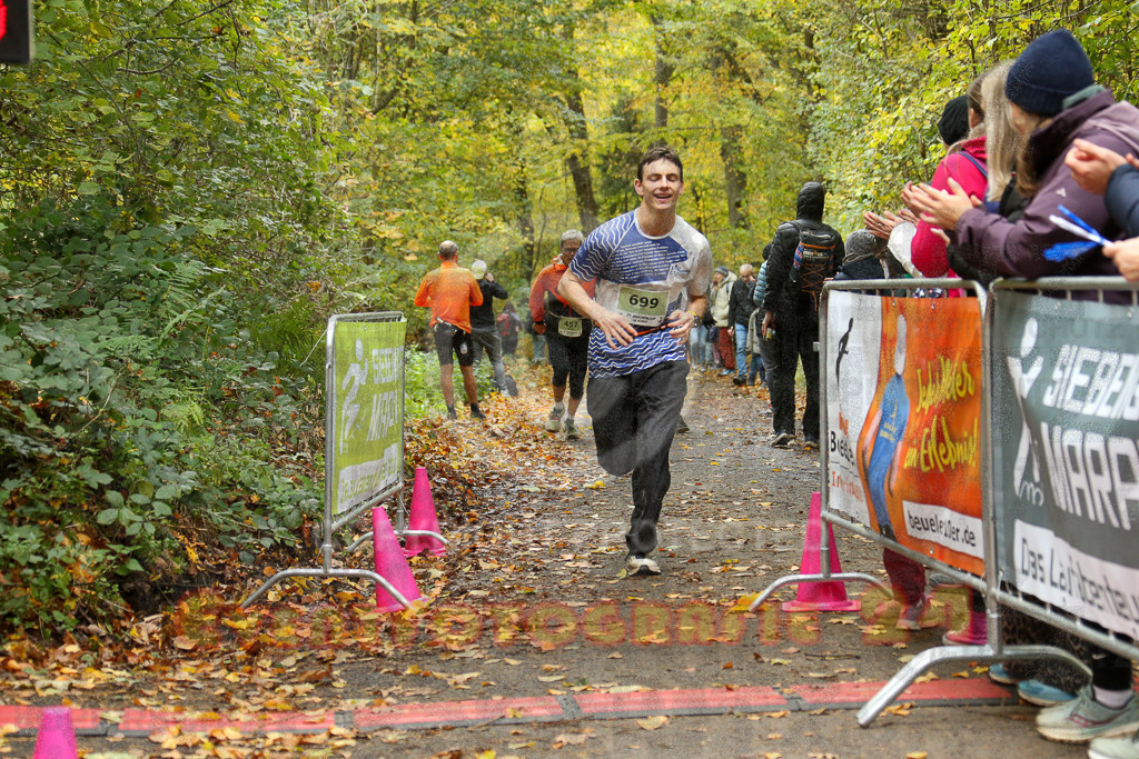 251026_1243_EX1_1152 | Sportfotografie im Rhein-Sieg Kreis, Köln, Bonn, NRW, Rheinland Pfalz, Hessen, etc. Unser Tätigkeitsfeld umfasst den Laufsport vom Volkslauf über den Marathon, Duathlon, Triathon bis zum Ultralauf wie Kölnpfad Ultra oder Schindertrail.
