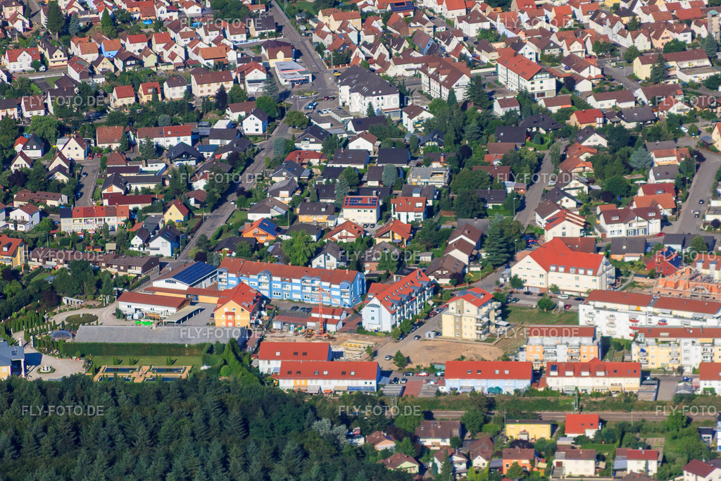 Ludviciring | Luftbild: Ludviciring in Jockgrim im Bundesland Rheinland-Pfalz in Deutschland. Foto: IMG_42568.jpg vom 27.06.2011 durch Werner Riehm/FLY-FOTO.de - Realisiert mit Pictrs.com
