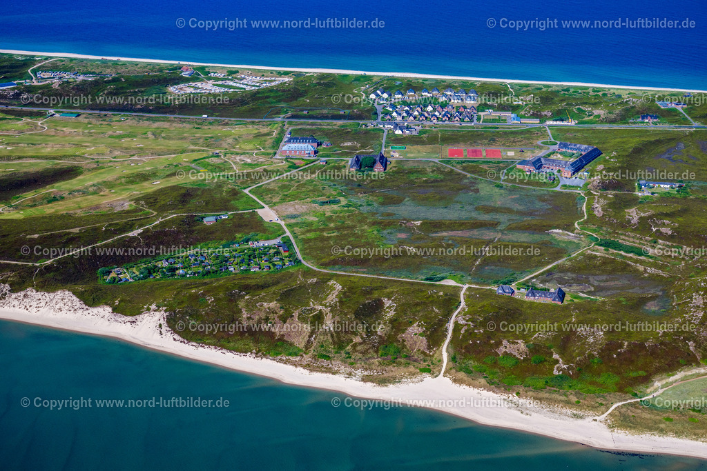 Sylt_Hörnum_Kleingartenverein_Jugendherberge_Fünf_Städte_Heim_ELS_2981210625 | HöRNUM (SYLT) 21.06.2025 Kleingartenanlagen des Vereins - der Laubenkolonie " Hörnum " an der Straße Osterende in Hörnum (Sylt) Insel Sylt im Bundesland Schleswig-Holstein, Deutschland. Weiterführende Informationen bei: Landesverband der Kleingartenvereine Schleswig-Holsteins e. V.. // Allotments gardens plots of the association - the garden colony " Hoernum " on street Osterende in Hoernum (Sylt) island Sylt in the state Schleswig-Holstein, Germany. Further information at: Landesverband der Kleingartenvereine Schleswig-Holsteins e. V.. Foto: Martin Elsen