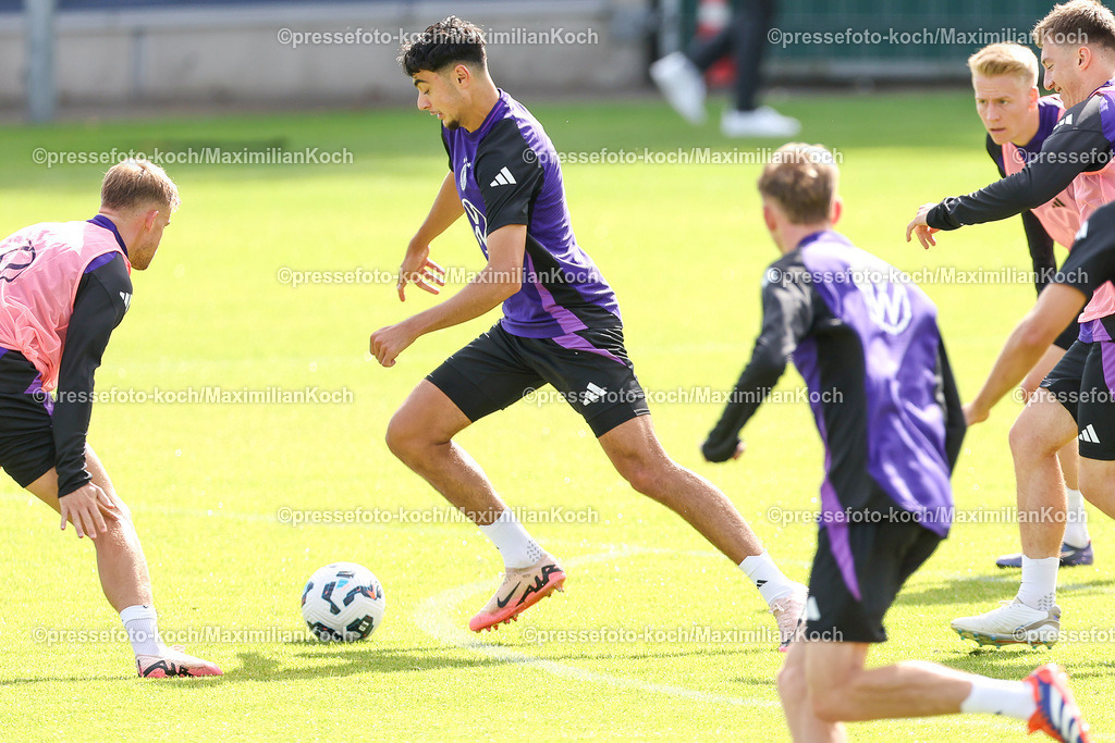 DFB08092401028 | 08.09.2024, Düsseldorf, Fußball, öffentliches Training Nationalmannschaft Deutschland,  Paul-Janes-Stadion: Aleksandar Pavlovic (GER #16)DFB regulations prohibit any use of photographs as image sequences and or quasi-video.