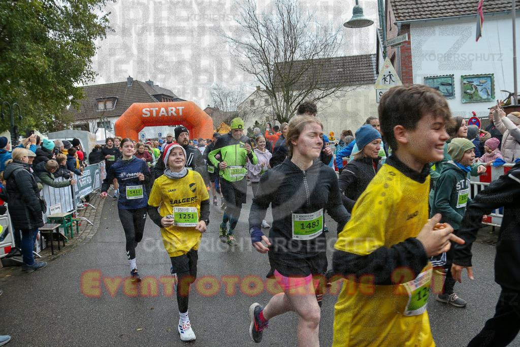 251130_1025_EX1_4955 | Sportfotografie im Rhein-Sieg Kreis, Köln, Bonn, NRW, Rheinland Pfalz, Hessen, etc. Unser Tätigkeitsfeld umfasst den Laufsport vom Volkslauf über den Marathon, Duathlon, Triathon bis zum Ultralauf wie Kölnpfad Ultra oder Schindertrail.