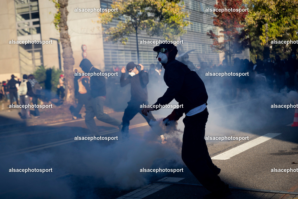 9L6A3863 | manifestation de lycéens à Strasbourg, le 6 octobre 2026, dans le cadre d’un mouvement national de protestation contre les conditions d’apprentissage. - Realisiert mit Pictrs.com