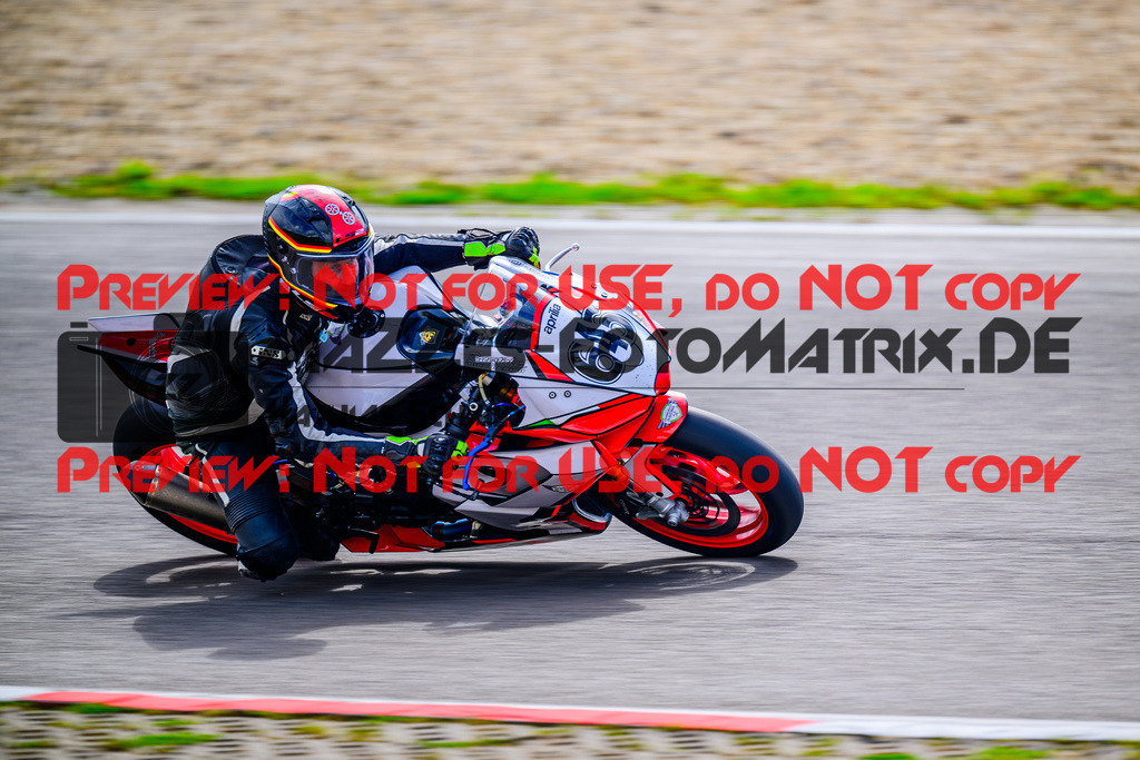 MaZZes_FotoMatrix_240519_6007705_0150 | Fotograf Mathias Schmid
Sportfotograf,
Eventfotograf,
Hochzeitsfotograf,
Portraitfotograf