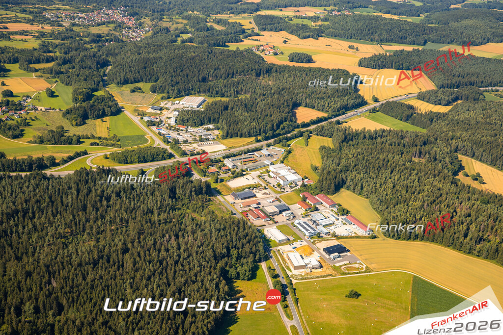 Das Luftbild zeigt : Nonnhof Alfeld - Die Luftaufnahme wurde 2024 vom UL-Flugzeug aus erstellt ( keine Drohne ) - Hochauflösende Luftaufnahme - Für grossformatige Ausdrucke geeignet. Die Geschenkidee !Mit Lizenz und Bildrechte bestellbar