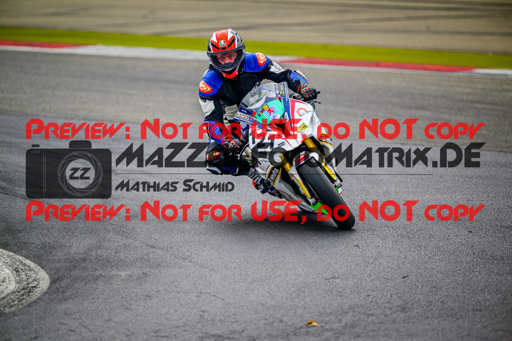 MaZZes_FotoMatrix_240717_6007705_3104 | GELB