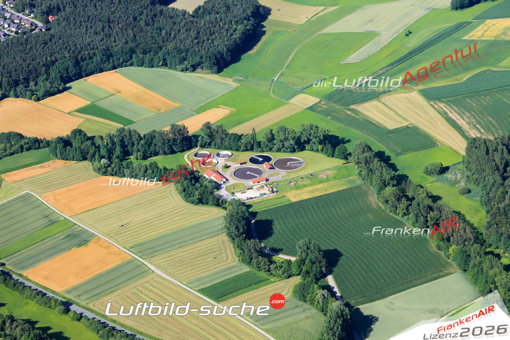 Die Luftaufnahme der Stadt Weismain wurde vom UL-Flugzeug heraus erstellt ( keine Drohne )- hohe Auflösung für beste Qualität