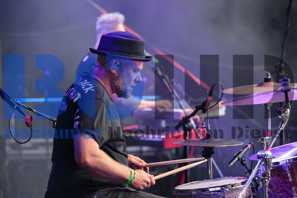 SES_BTLAER20250704-7 | bond - Realisiert mit Pictrs.com