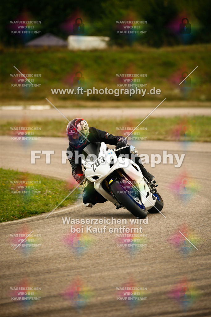 _MOT7992 | Hier findet Ihr Bilder von Touristenfahrten auf der Nürburgring Nordschleife oder von anderen Veranstaltungen die ich besucht habe. Viel Spass beim Durch Schauen 