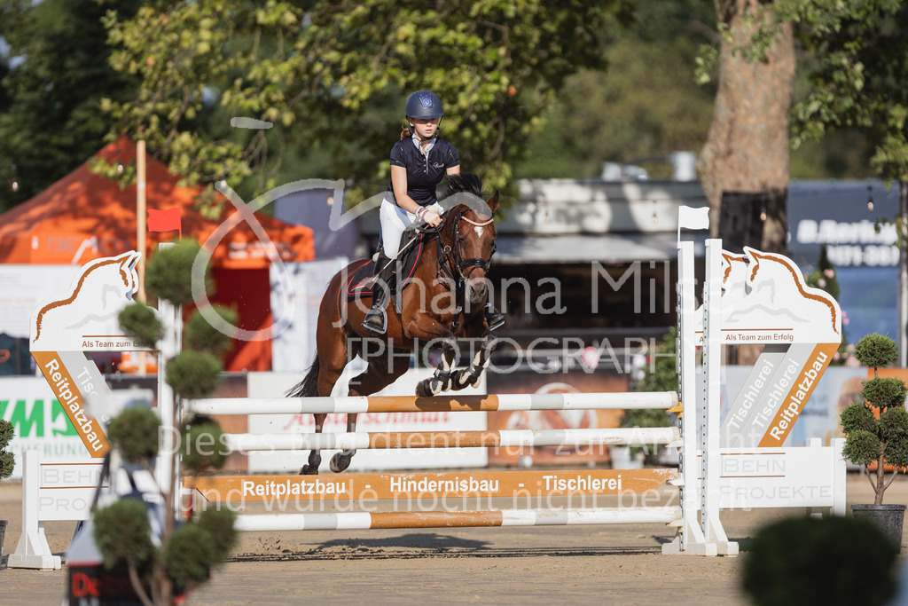 220825_Delbrueck_PonyTrophy-184 | Deine schönsten Turniermomente als professionelle Fotos! Entdecke hochwertige Pferdesport-Fotografie im Online-Shop. Jetzt Fotos finden & bestellen!