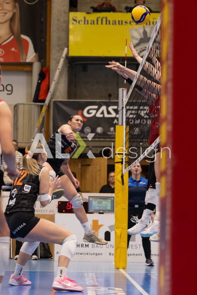 Volleyball I Frauen I Saison 2025-2026 I Volleyball NLA | Women I Round 16 I VC Kanti Schaffhausen - Viteos NUC I 31.01.2026 | 16 Scambray Tia (US) (Viteos NUC) – Außenangriff - Realisiert mit Pictrs.com