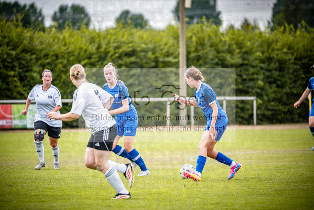 SG Bohmte/Ostercappeln/Schwagstorf - SV Harderberg - Frauen Bezirkpokal | Frauen Bezirkpokal · 1. Damen - 1. Damen · Sportplatz - Realisiert mit Pictrs.com