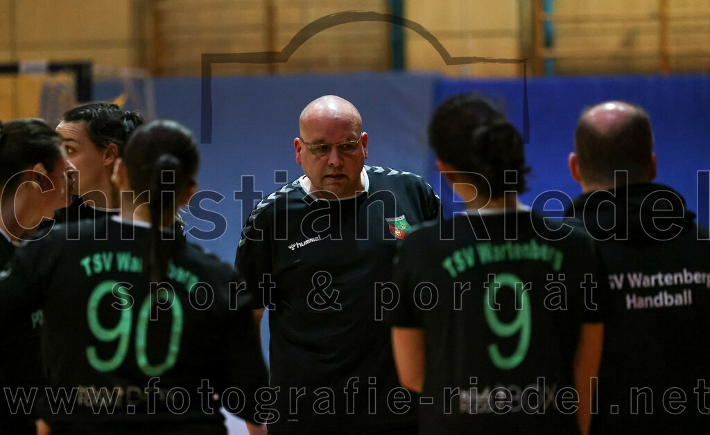 2023-02-25_078_SpVgg_Altenerding_III_gegen_TSV_Wartenberg_II | Erding, Deutschland, 25.02.2023:
Handball, Bezirksklasse Frauen Staffel Mitte 2022 / 2023, 13. Spieltag, SpVgg Altenerding III gegen TSV Wartenberg II, Endergebnis: 23:26

Foto: Christian Riedel / fotografie-riedel.net