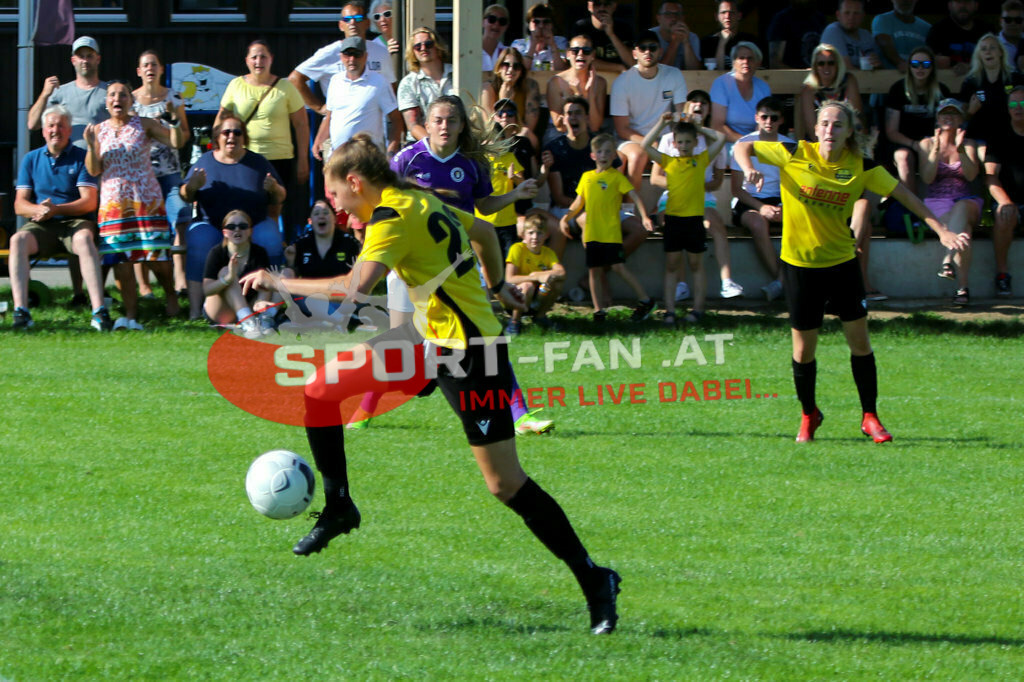 SV Oberglan Damen - Austria Klagenfurt |  ; SV Oberglan Damen - Austria Klagenfurt am 06.06.2022 in Oberglan
(Sportplatz), AUSTRIA, (Photo by Ernst Krawagner sport-fan.at) - Realisiert mit Pictrs.com