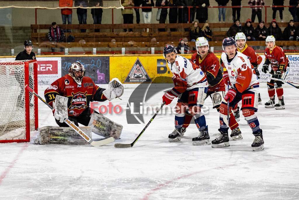 Bayernliga Eishockey Meisterrunde, TSV Peißenberg "Miners" gegen ESC Kempten "Sharks" am 10.2.23 in Peißenberg | Bayernliga Eishockey Meisterrunde, TSV Peißenberg "Miners" gegen ESC Kempten "Sharks" am 10.2.23 in Peißenberg