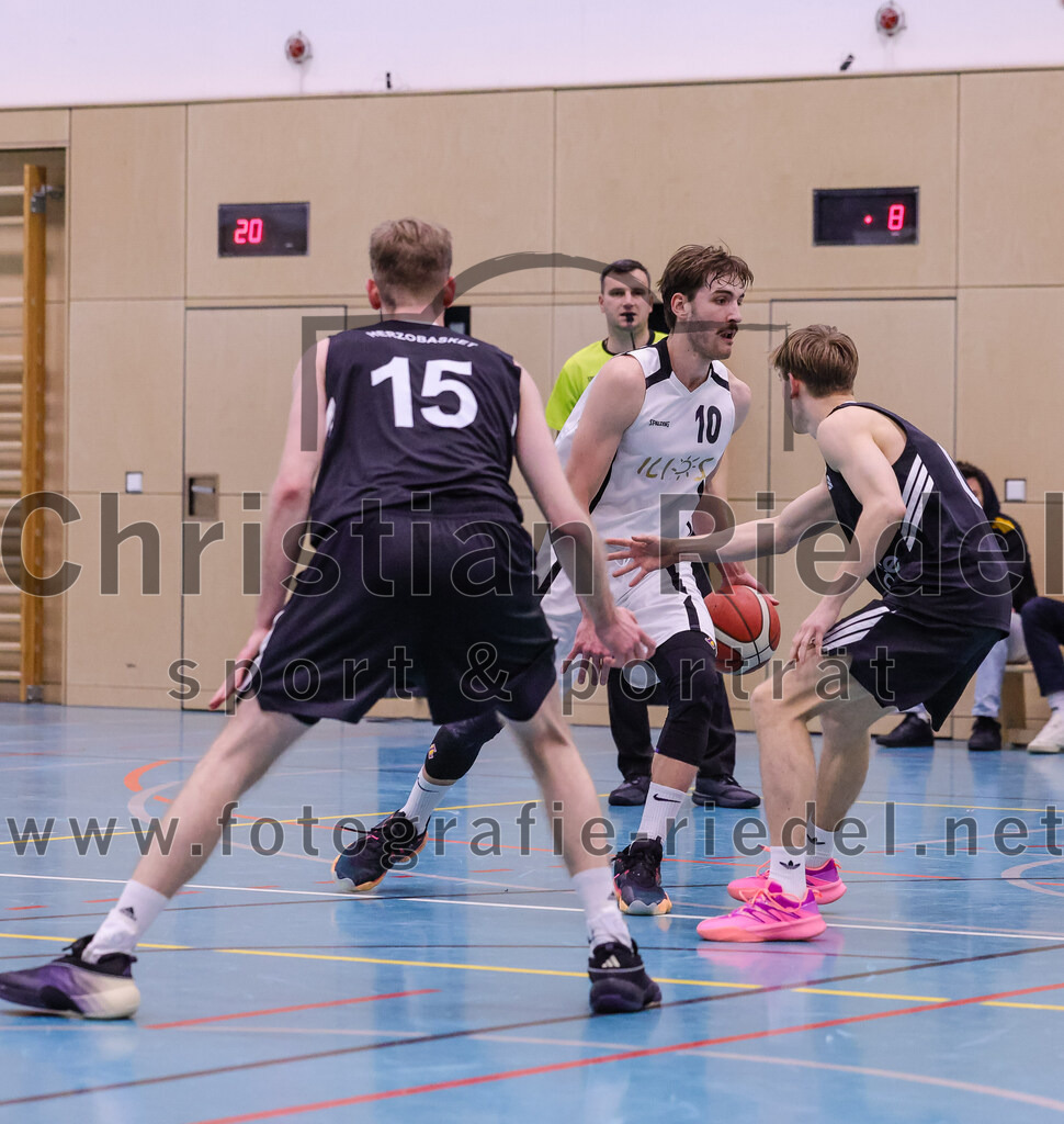 2026-01-31_066_TSV_Vaterstetten_gegen_TS_Herzogenaurach | Vaterstetten, Deutschland, 31.01.2026:Basketball, 2. Regionalliga Süd 2025 / 2026, 14. Spieltag, TSV Vaterstetten gegen TS Herzogenaurach, Endergebnis: 71:70Finn Liebig (TSV Vaterstetten, #10)Foto: Christian Riedel / fotografie-riedel.net