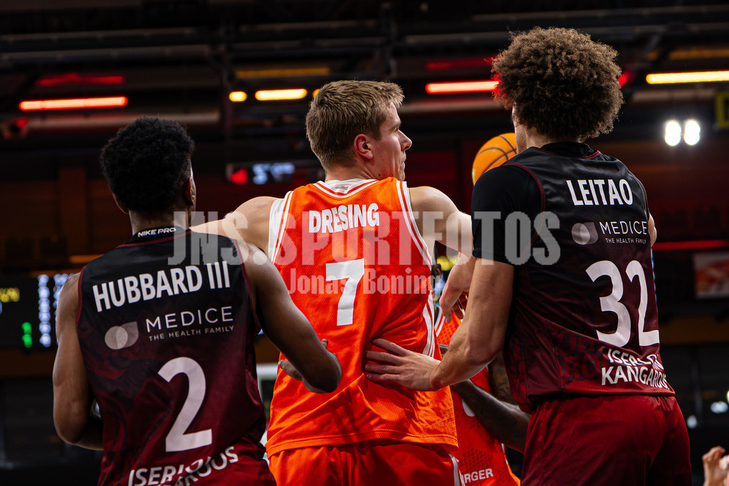 Basketball I Herren I Saison 2025-2026 I ProB Nord I 21. Spieltag I Rasta Vechta II - Iserlohn Kangaroos I 3180 | Moritz Dresing (7, RASTA Vechta II) - Realisiert mit Pictrs.com