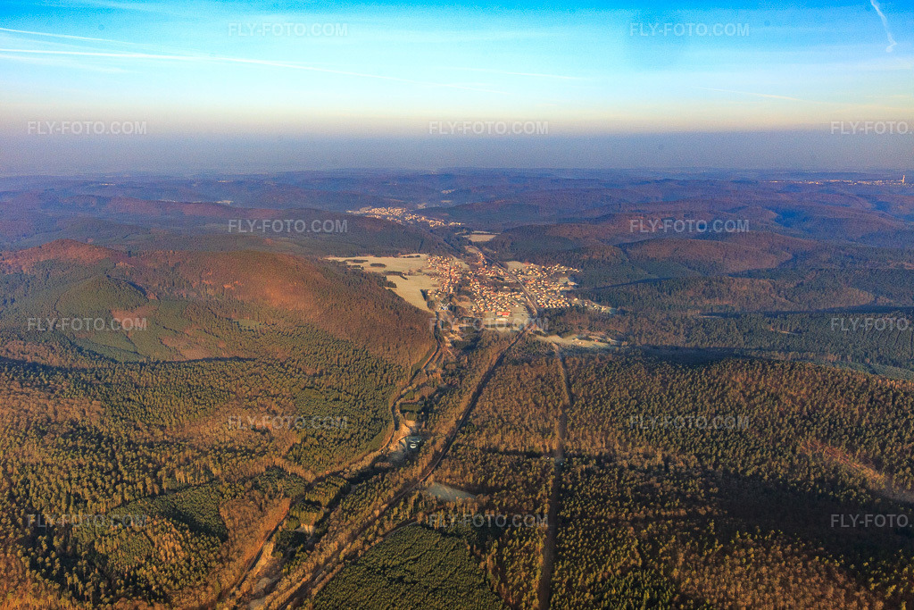 Aerial view: View of the town from the east in Wimmenau in the state Bas-Rhin, France.Photo: IMG_105292.jpg taken on 03/25/2018 by Werner Riehm/FLY-FOTO.comResolution of the original: 5472 x 3648 px