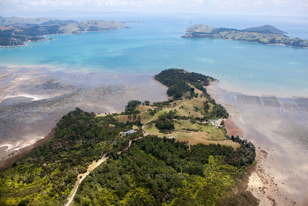 Aerial view: View of the town in the district Preece Point in Coromandel in the state Waikato, New Zealand. – Photo: IMG_55572.jpg taken on 01/12/2013 by Werner Riehm/FLY-FOTO.com – Resolution of the original: 4752 x 3168 px