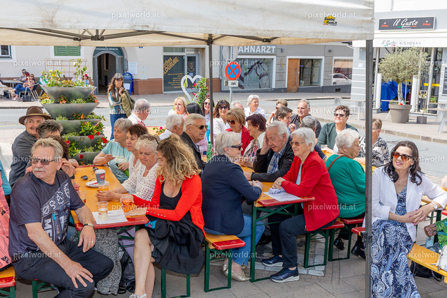 Muttertagsfeier am Hauptplatz in Feldkirchen | Bildershop von pixelworld.at - Realisiert mit Pictrs.com
