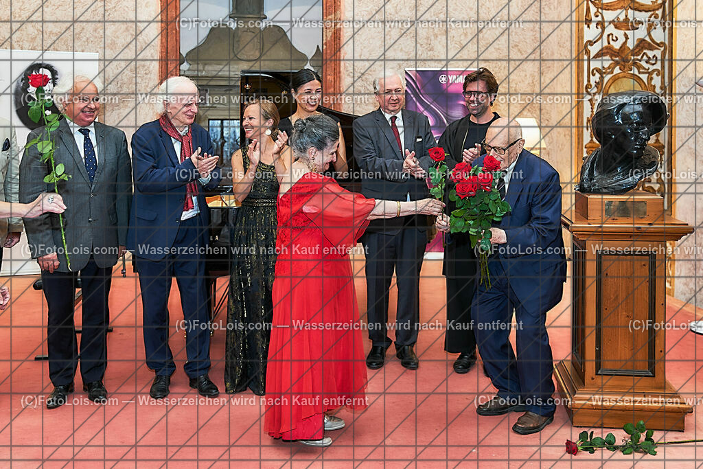 ALS1123_XXXIX-Chopin-Festival_Nocturno_Rasen an Kanitzer | (C)FotoLois.com, Alois Spandl, XXXIX. internationales CHOPIN-Festival in der Kartause Gaming, NOCTURNO - nächtliches Konzert bei Kerzenlicht, Sa 5. August 2023.