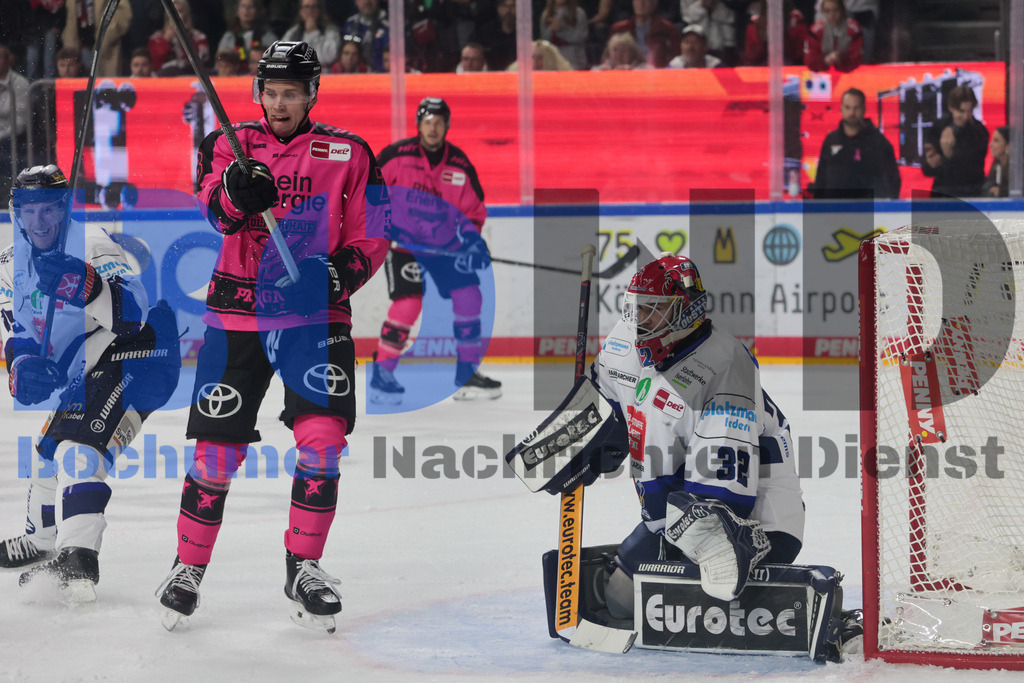 SES_KOLISE20251012-28 | bond - Realisiert mit Pictrs.com