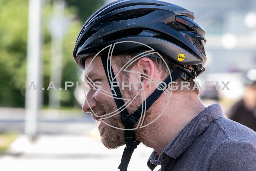 AW_20220630awmac4979 | Sport-,  Presse- und Eventbegleitung!
Contact me !
