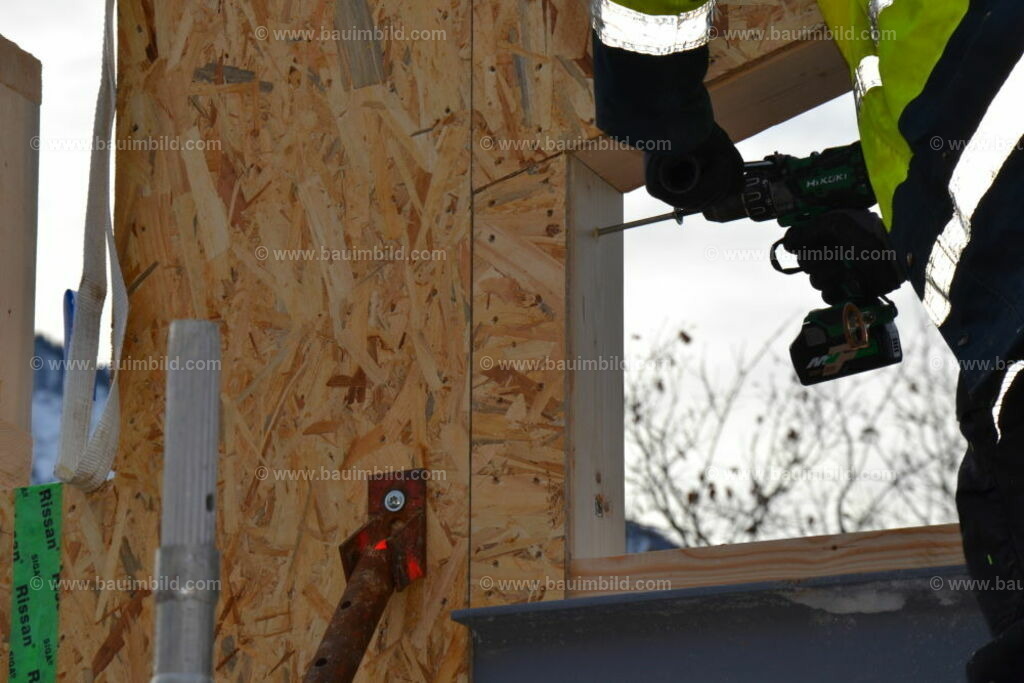 bib-lg09-holzbau-0099 | Nach LV-Leistungsgruppen sortierte Detailfotos über den Bau eines Hauses. Alle Hausbau-Bilder direkt vom Urheber und Autor der Website Haus-Selber-Bauen.com