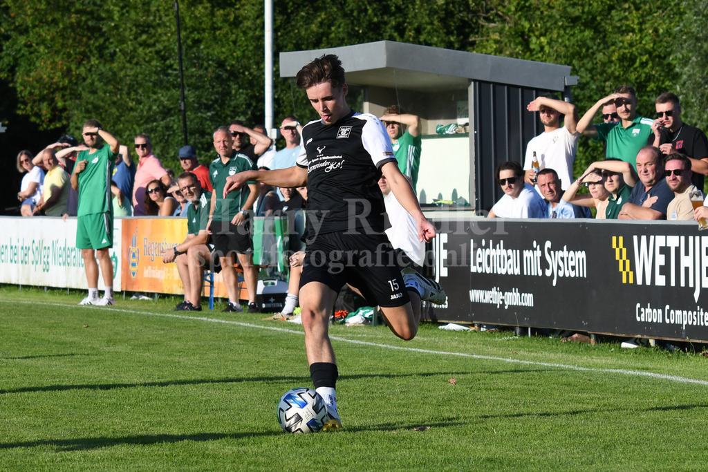 SpVgg Niederalteich : SpVgg GW Deggendorf | Julius Reiner (SpVgg GW Deggendorf #15) - Realisiert mit Pictrs.com