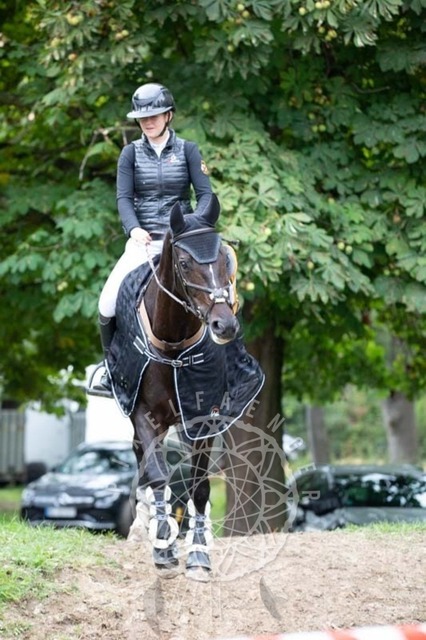 2B4A2534 | pixelfaenger - Realisiert mit Pictrs.com