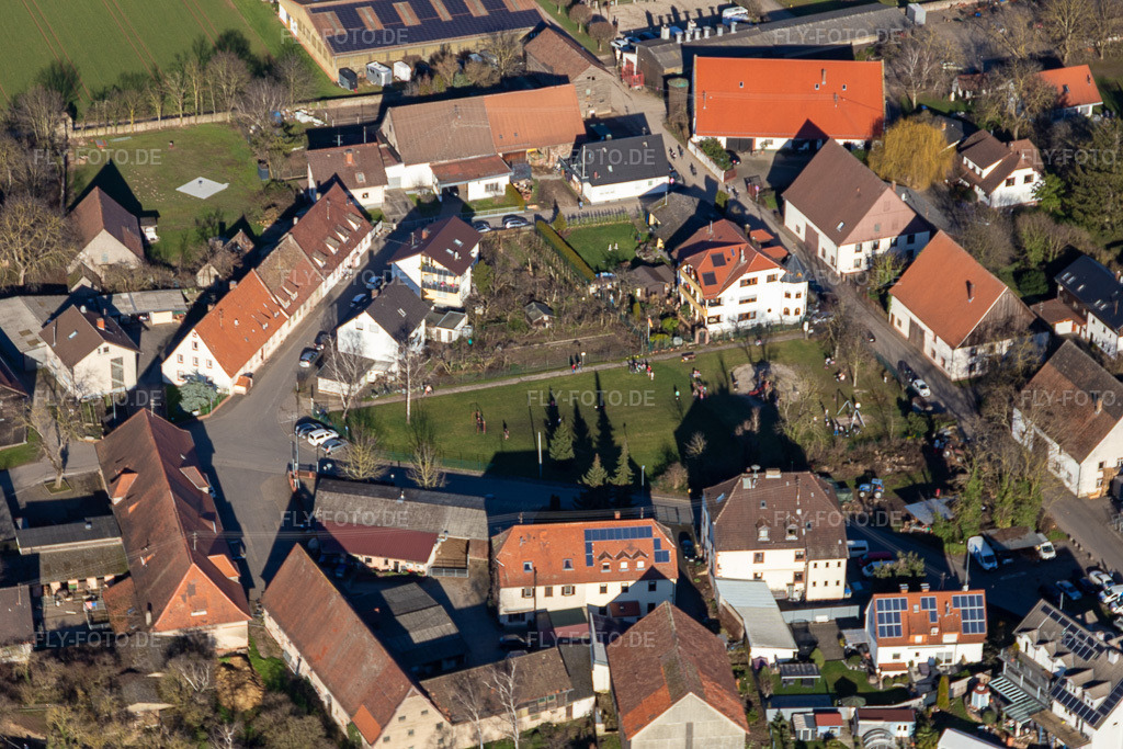 Luftbild: Dorfansicht im Ortsteil Bruchhausen in Sandhausen im Bundesland Baden-Württemberg in Deutschland. Foto: IMG_125545.jpg vom 21.02.2021 durch Werner Riehm/FLY-FOTO.de