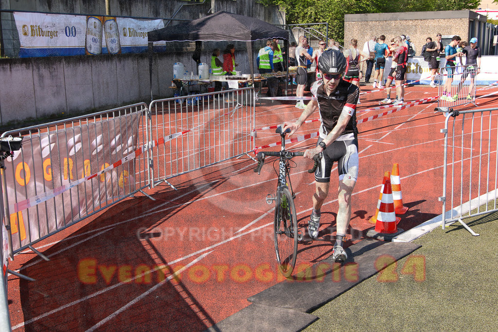 220424_1055_EV8_8846 | Sportfotografie im Rhein-Sieg Kreis, Köln, Bonn, NRW, Rheinland Pfalz, Hessen, etc. Unser Tätigkeitsfeld umfasst den Laufsport vom Volkslauf über den Marathon, Duathlon, Triathon bis zum Ultralauf wie Kölnpfad Ultra oder Schindertrail.