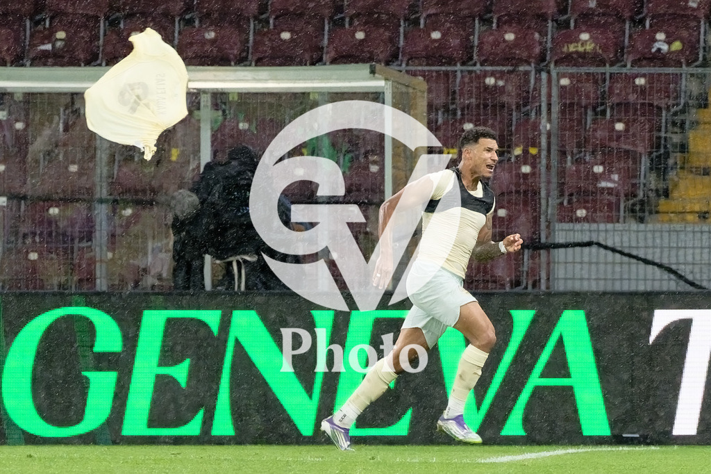UEFA Conference League Play-offs 2nd leg - Servette FC v FC Shakhtar Donetsk | Kaua Elias (19 FC Shakhtar Donetsk) celebrates after scoring his team's second goal  during the UEFA Conference League Play-offs 2nd leg match between Servette FC and FC Shakhtar Donetsk at Stade de Geneve in Geneva, Switzerland