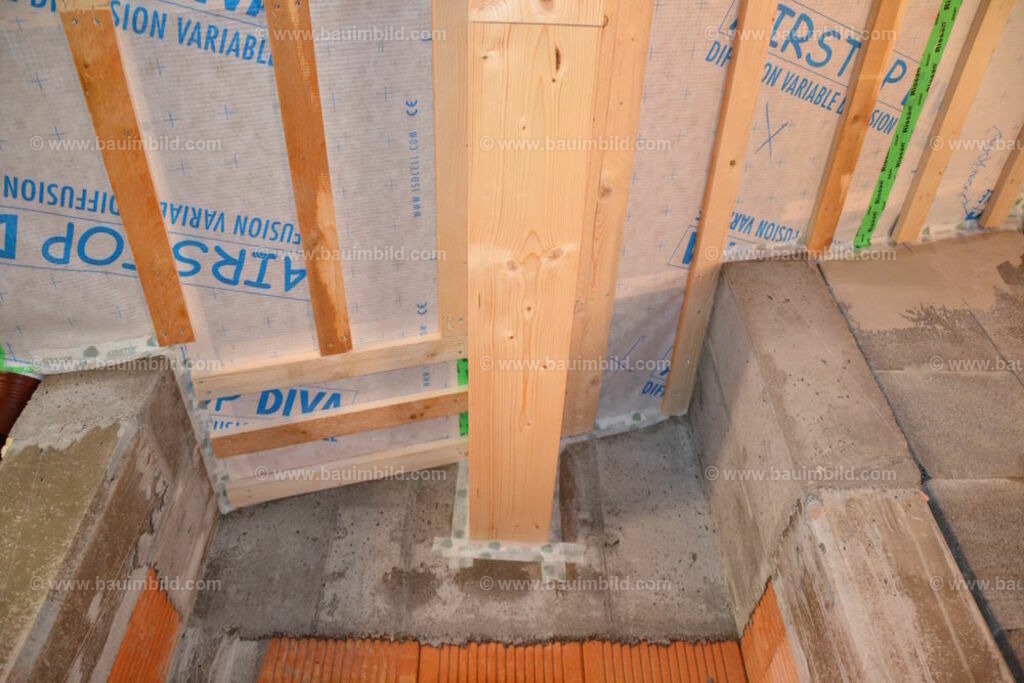 bib-lg13-holzbau-ausbau-0012 | Nach LV-Leistungsgruppen sortierte Detailfotos über den Bau eines Hauses. Alle Hausbau-Bilder direkt vom Urheber und Autor der Website Haus-Selber-Bauen.com