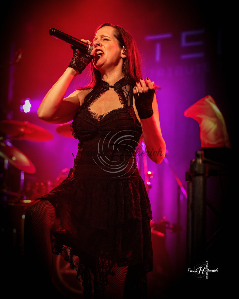 A Night In Temptation 06.03.2026 Erlenbach | Frank Herberich Fotografie, Frank Herberich, Fotografie, Hochzeit, Portrait, St. Peter Ording, Ording, Westerhever, Nordsee, Frank Fotografie, Hardheim,  Odenwald,Walldürn, Band,Eventfotografie - Realisiert mit Pictrs.com