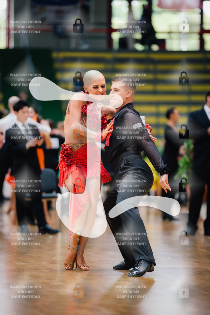 Hessen Tanzt WDSF International Open Latin 28th (59) Mikita Senin _ Michele Mühlig (Bielefelder TC Metropol)-2025-05-18-3545 | Webshop for digital downloads and prints of dance sport, event & show photographer Julian Link - Realisiert mit Pictrs.com