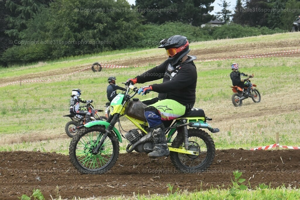 DSC_0841 (2) | Sportfotografie , Motorsport, Motoross, Reitsport, Mointainbike, Enduro,
Landschaft , Outdoor, Eventfotografie, Landschaft, Bilder online bestellen - Realisiert mit Pictrs.com