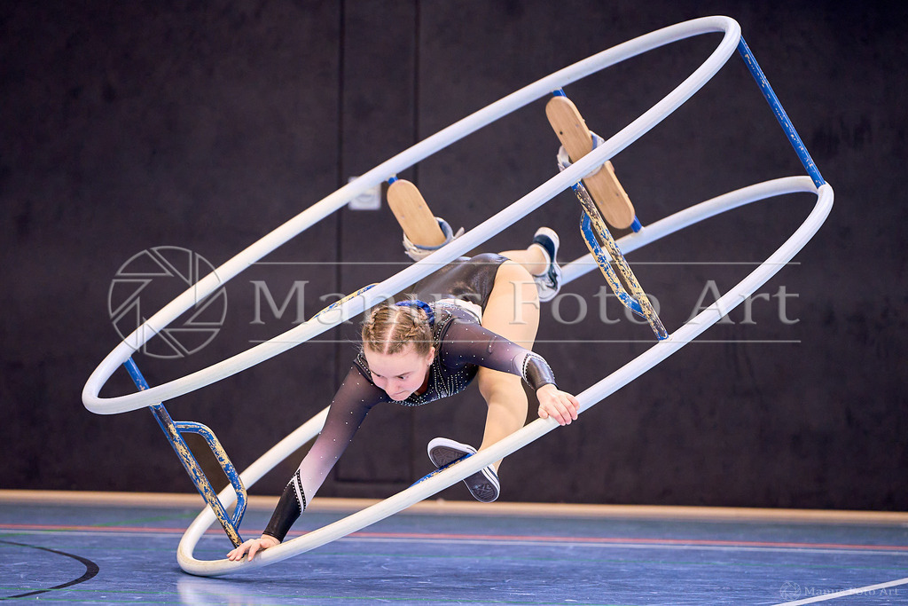 C-DSC01113 | Professionelle Sportfotografie in Hamburg, Schleswig-Holstein und Niedersachsen – spezialisiert auf Rhönrad, Geräteturnen, Leistungsturnen und rhythmische Sportgymnastik. Bundesweite Begleitung von Rhönrad-Events. Jetzt Sport-Fotos - Realisiert mit Pictrs.com