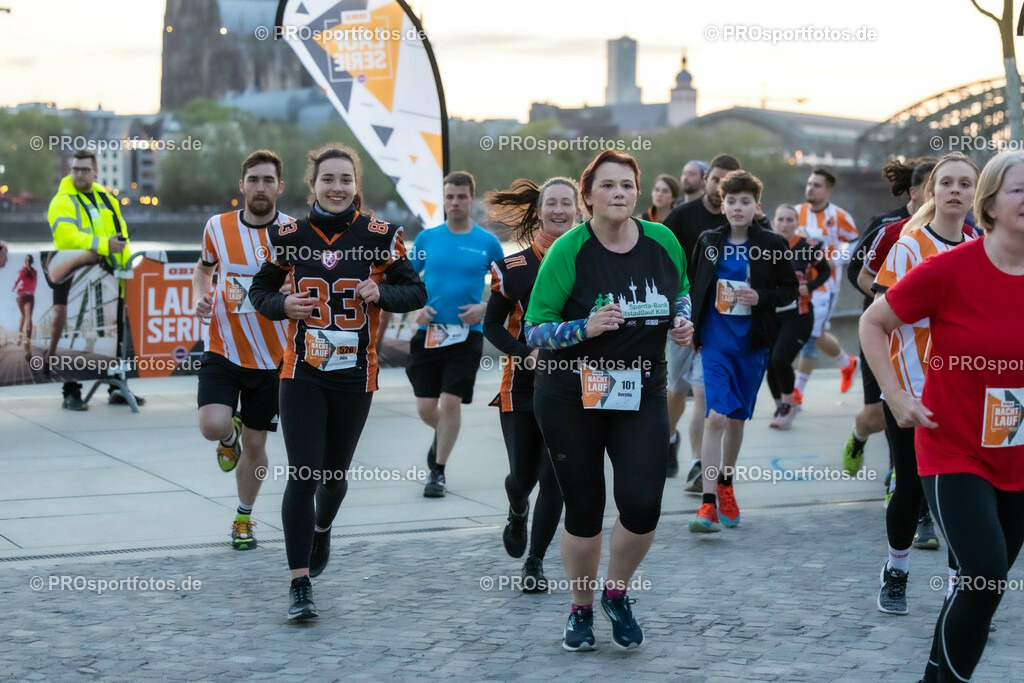 16. OBI Nachtlauf des ASV Koeln; Koeln, 17.05.23 | Impressionen vom 16. OBI Nachtlauf des ASV Koeln am 17.05.23 an Rheinpromenade und Tanzbrunnen in Koeln (Deutschland). Foto: BEAUTIFUL SPORTS/Ulrich Fassbender