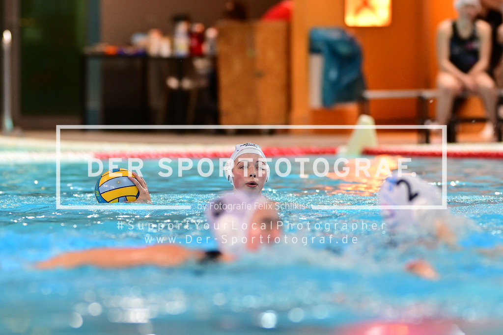 Wasserball I Juniorinnen I Saison 2025-2026 I Deutscher Wasserball Pokal U18 I Endrunde I Uerdinger SV 08 - SSV Esslingen I 86692 | Der Sportfotograf. - Realisiert mit Pictrs.com