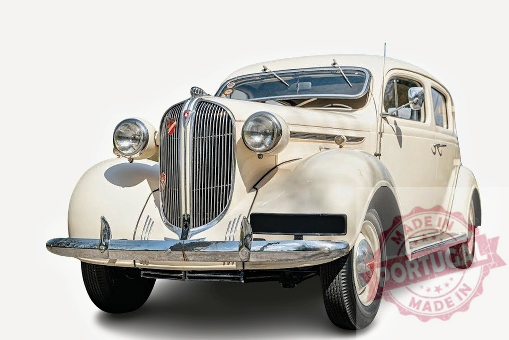 Vintage cream automobile from the 1930s classic car | Beige antique sedan showing grille, headlights, and chrome bumper on a white background - Realisiert mit Pictrs.com