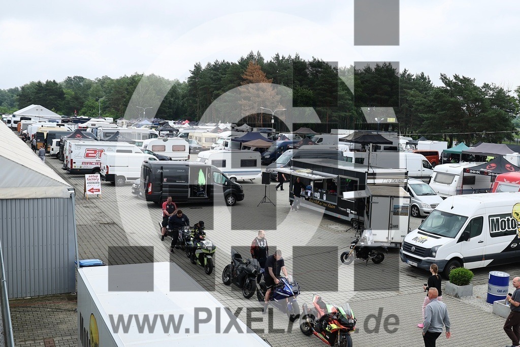 social-20240604_33489 | Schöne Erinnerungen an spannende Momente - das festzuhalten ist unser Job. PIXELrace.de ist seit 2003 auf den Rennstrecken Europas unterwegs um die Action draußen beim Fahren und die wunderbare Stimmung imm Fahrerlager für euch einzufangen.