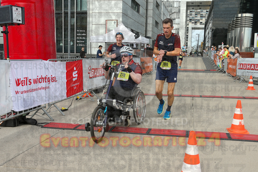 250920_1323_EX1_4316 | Sportfotografie im Rhein-Sieg Kreis, Köln, Bonn, NRW, Rheinland Pfalz, Hessen, etc. Unser Tätigkeitsfeld umfasst den Laufsport vom Volkslauf über den Marathon, Duathlon, Triathon bis zum Ultralauf wie Kölnpfad Ultra oder Schindertrail.