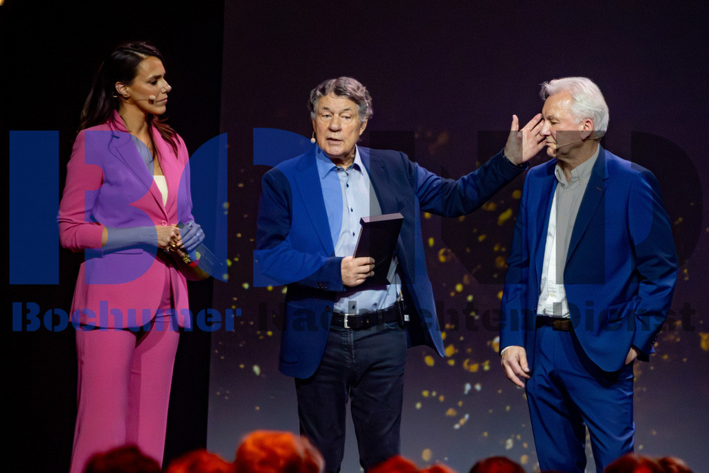 SES_HOFDFM20251006-131 | bond - Realisiert mit Pictrs.com