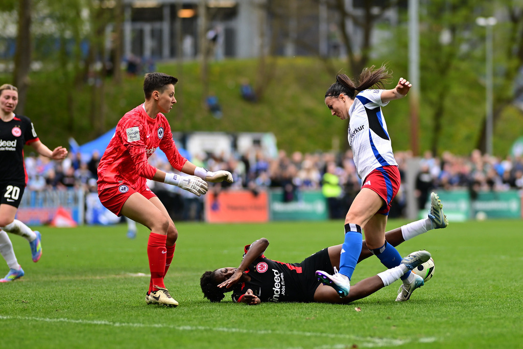 Fußball I Frauen I Saison 2024-2025 I 2. Bundesliga I 21. Spieltag I Hamburger SV - Eintracht Frankfurt II | Der Sportfotograf. - Realisiert mit Pictrs.com