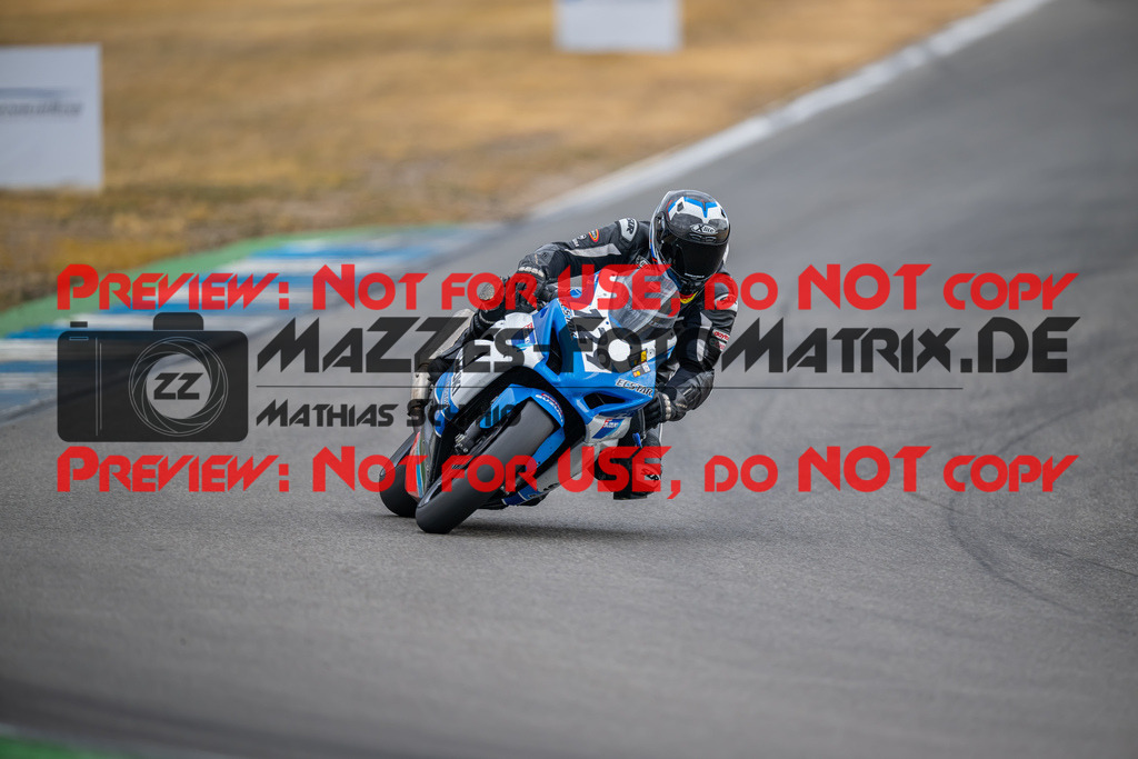 MaZZes-Fotomatrix-20260809-586011 | R1